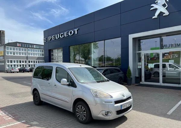 samochody osobowe Peugeot Partner cena 23900 przebieg: 253000, rok produkcji 2014 z Konin